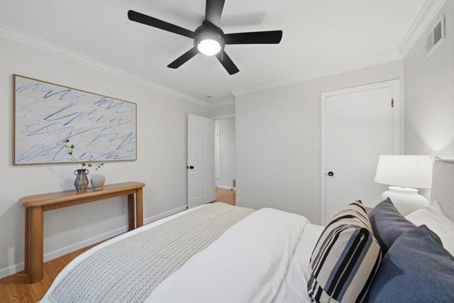 1652 Kentfield Avenue, Redwood City, CA 94061