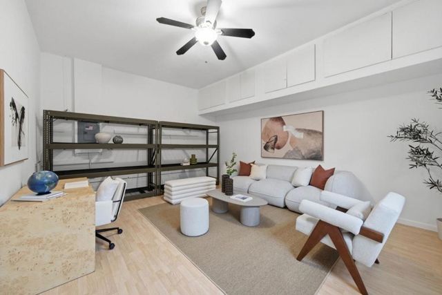 1652 Kentfield Avenue, Redwood City, CA 94061
