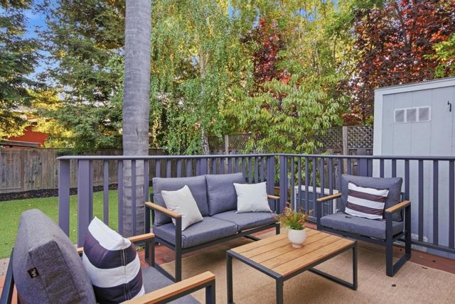 1652 Kentfield Avenue, Redwood City, CA 94061