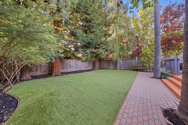 1652 Kentfield Avenue, Redwood City, CA 94061