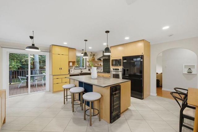 1652 Kentfield Avenue, Redwood City, CA 94061