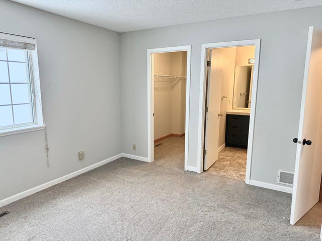 8573 Cardiff Lane, Eden Prairie, MN 55344