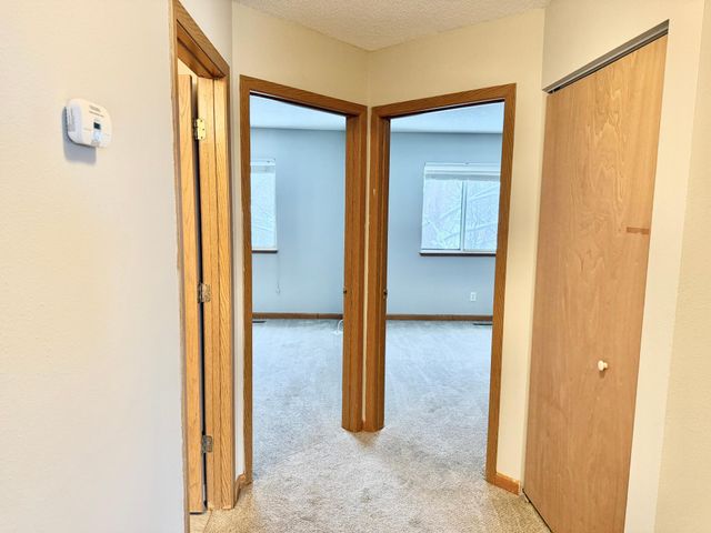 8573 Cardiff Lane, Eden Prairie, MN 55344