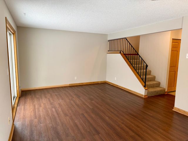 8573 Cardiff Lane, Eden Prairie, MN 55344