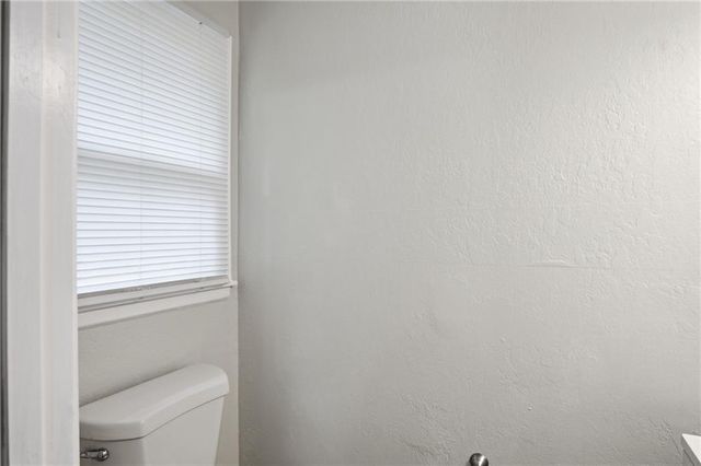 8909 Stark Avenue, Kansas City, MO 64138