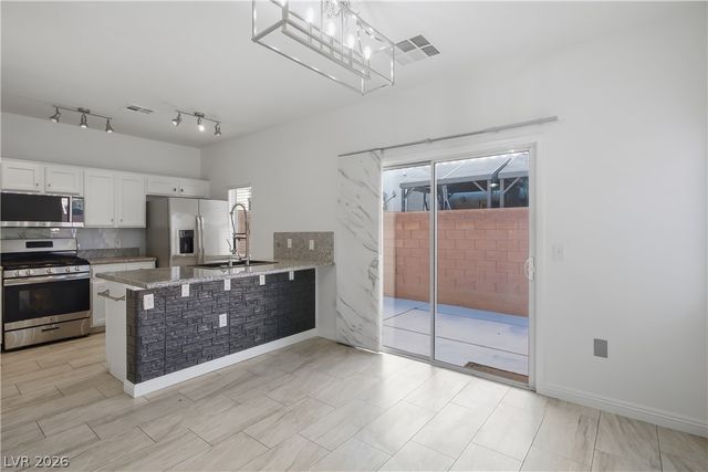 6316 Rolling Rose Street 102, North Las Vegas, NV 89081