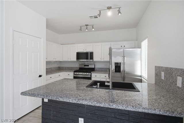 6316 Rolling Rose Street 102, North Las Vegas, NV 89081