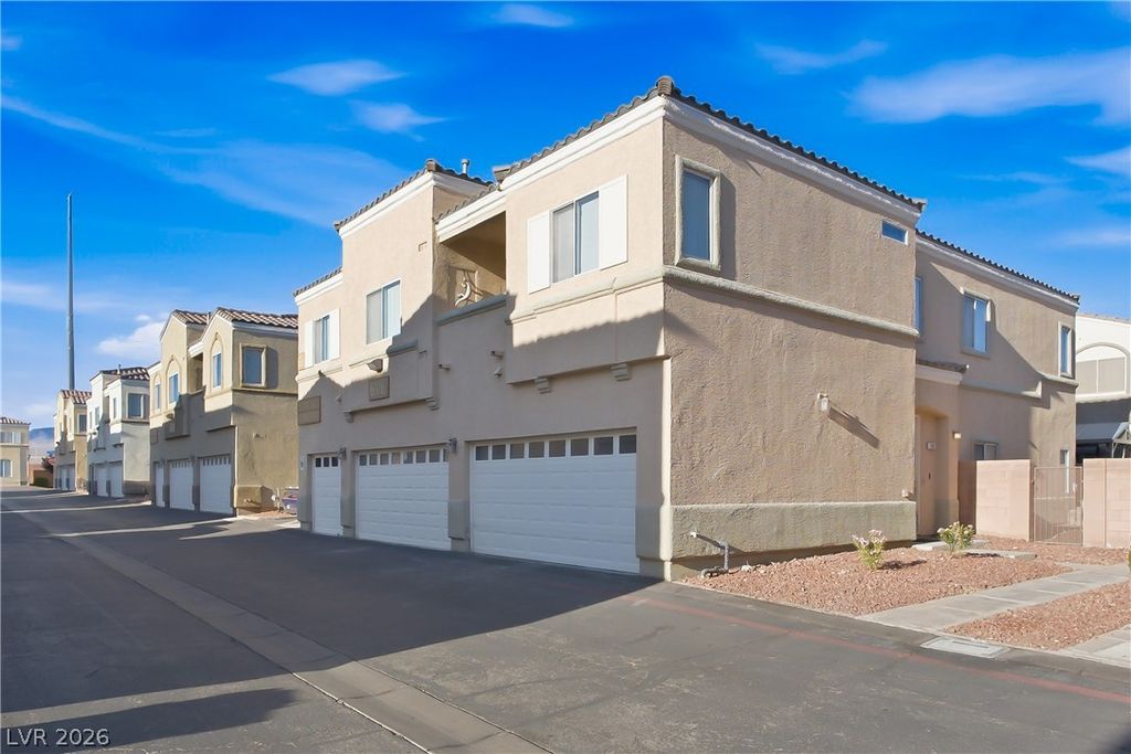 6316 Rolling Rose Street 102, North Las Vegas, NV 89081