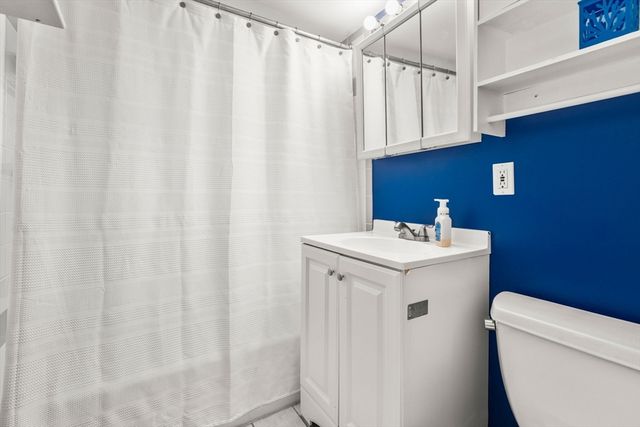 64 Bryon Road U1, Boston, MA 02467