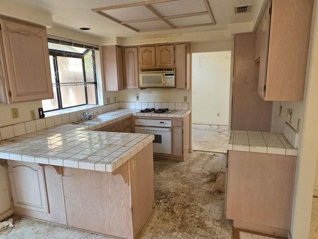 5141 Lady Di Way, Elk Grove, CA 95758