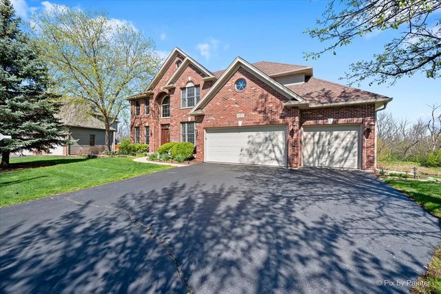 261 Johnson Woods Drive, Batavia, IL 60510