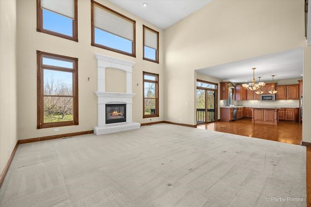 261 Johnson Woods Drive, Batavia, IL 60510