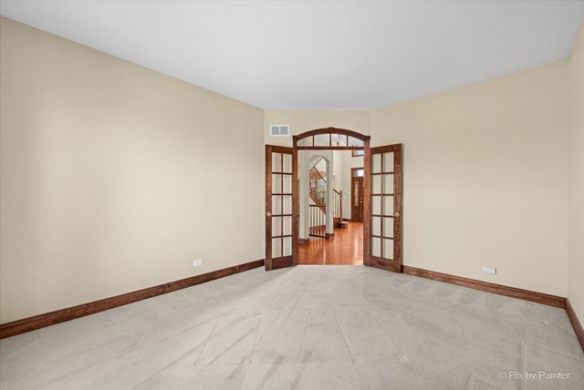 261 Johnson Woods Drive, Batavia, IL 60510