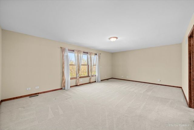 261 Johnson Woods Drive, Batavia, IL 60510