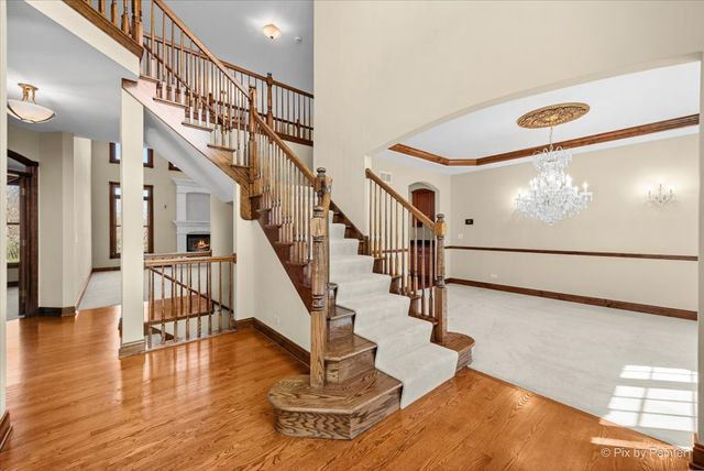 261 Johnson Woods Drive, Batavia, IL 60510