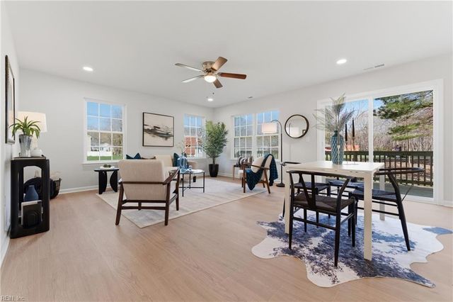 2256 Shipyard RD, Chesapeake, VA 23323