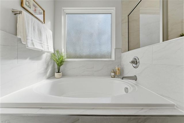 2256 Shipyard RD, Chesapeake, VA 23323