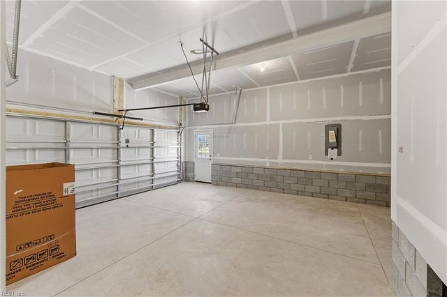 2256 Shipyard RD, Chesapeake, VA 23323