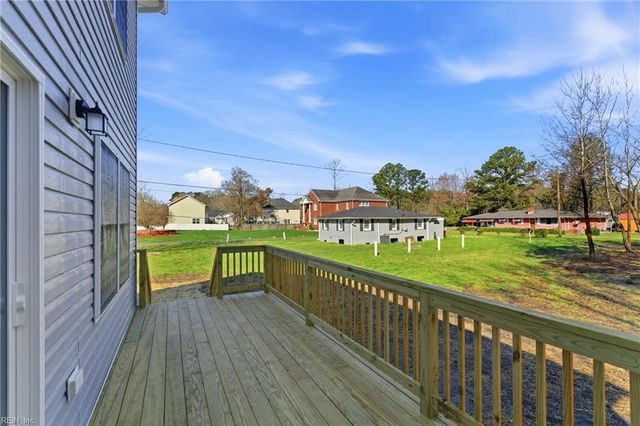 2256 Shipyard RD, Chesapeake, VA 23323