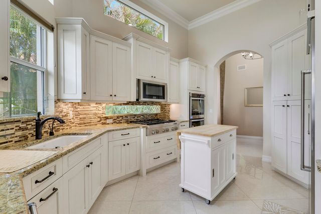 167 Rosalia Court S, Jupiter, FL 33478