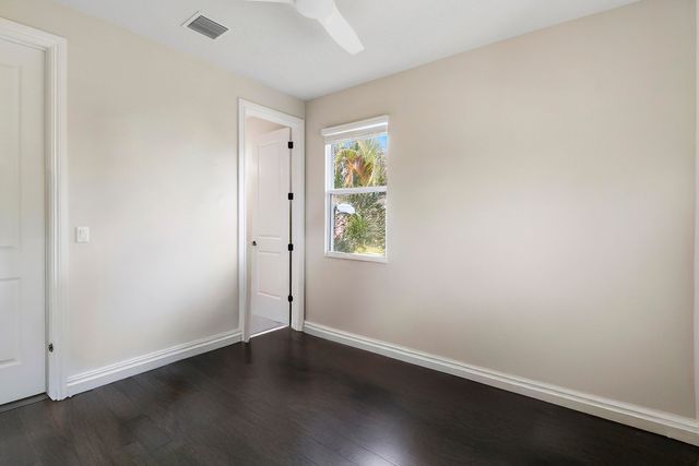 167 Rosalia Court S, Jupiter, FL 33478