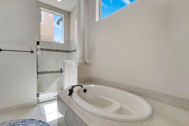 167 Rosalia Court S, Jupiter, FL 33478