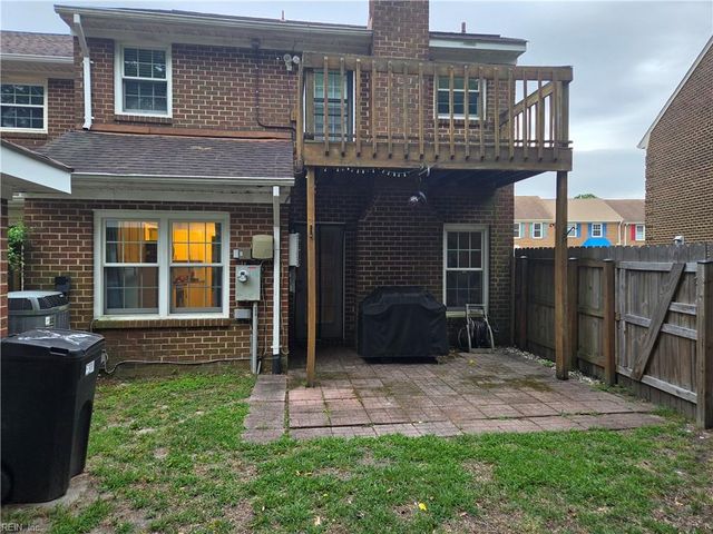 5314 Brookstone LN, Virginia Beach, VA 23455