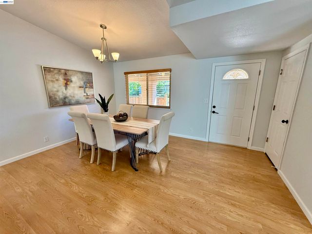 2249 Stonebridge Rd, Livermore, CA 94550