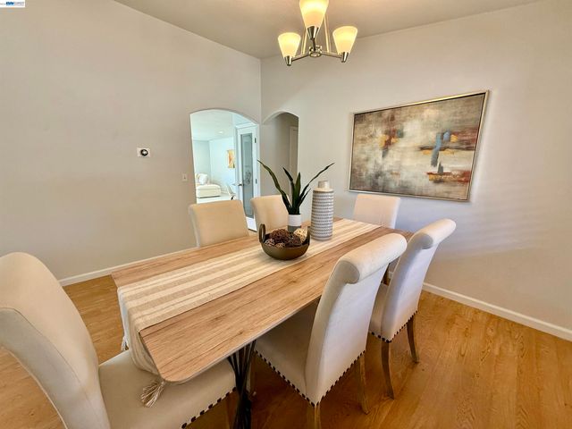 2249 Stonebridge Rd, Livermore, CA 94550