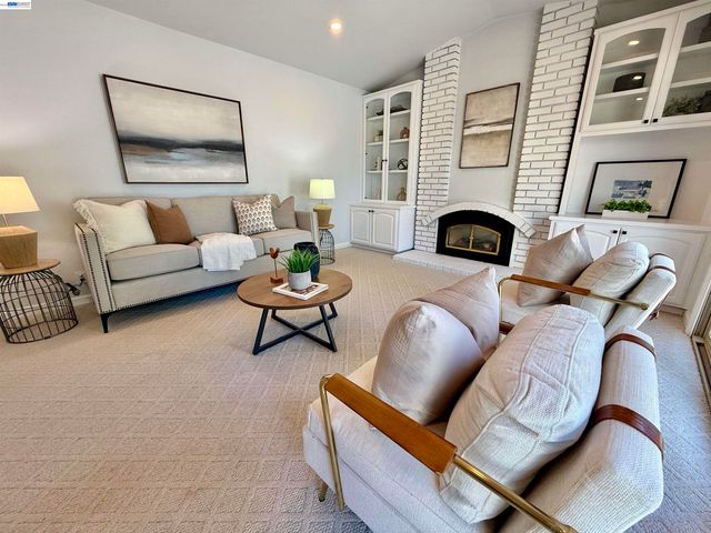 2249 Stonebridge Rd, Livermore, CA 94550
