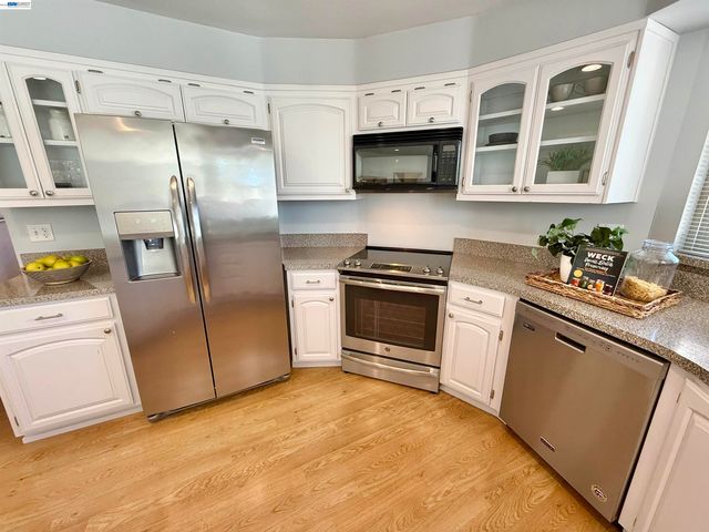 2249 Stonebridge Rd, Livermore, CA 94550
