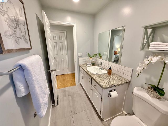 2249 Stonebridge Rd, Livermore, CA 94550