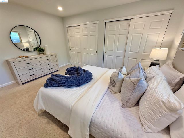 2249 Stonebridge Rd, Livermore, CA 94550