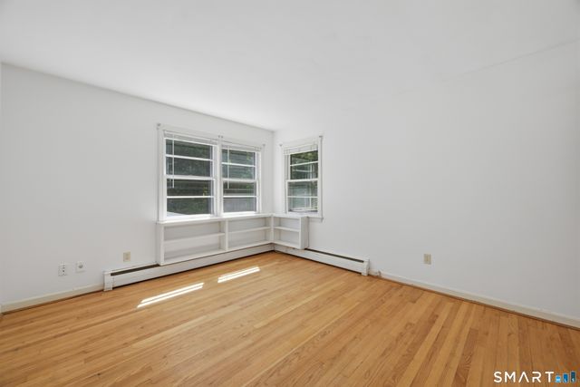 18 Oakridge Drive, Ledyard, CT 06335