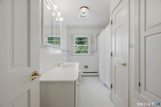 18 Oakridge Drive, Ledyard, CT 06335