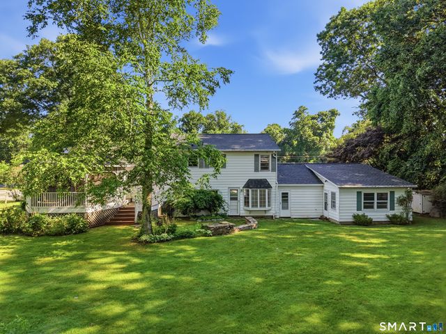 18 Oakridge Drive, Ledyard, CT 06335