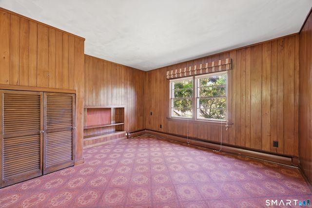 18 Oakridge Drive, Ledyard, CT 06335