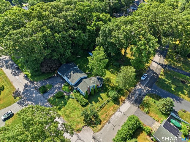 18 Oakridge Drive, Ledyard, CT 06335