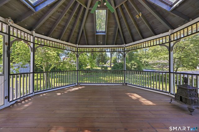 18 Oakridge Drive, Ledyard, CT 06335