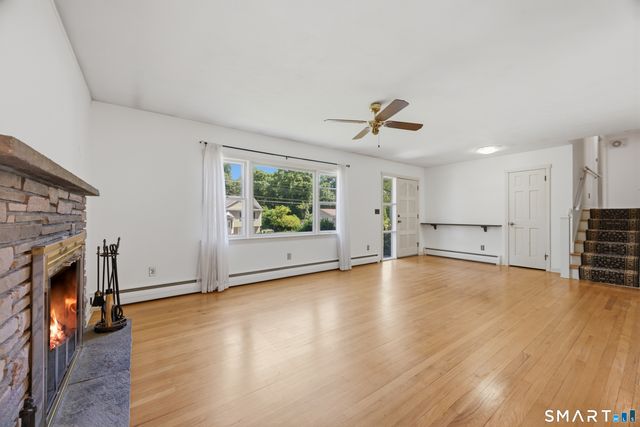 18 Oakridge Drive, Ledyard, CT 06335