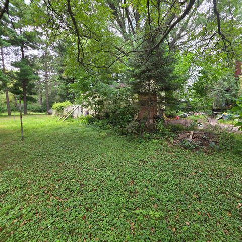 2968 Hallmark Avenue N, Oakdale, MN 55128