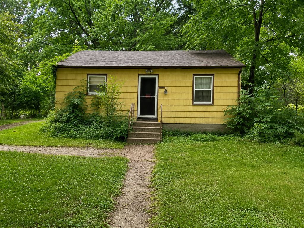 2968 Hallmark Avenue N, Oakdale, MN 55128