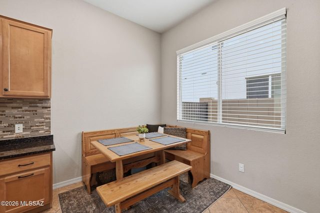 998 W Waxleaf Place, Oro Valley, AZ 85755