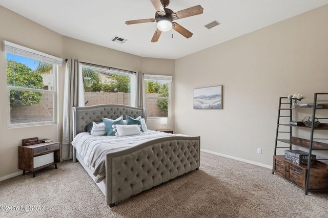 998 W Waxleaf Place, Oro Valley, AZ 85755