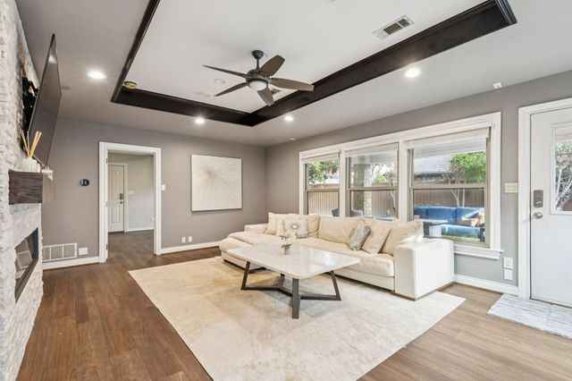 2727 Wagonwheel Drive, Carrollton, TX 75006