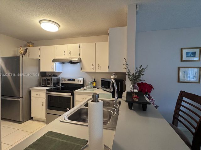 12204 NW 36th Pl, Sunrise, FL 33323