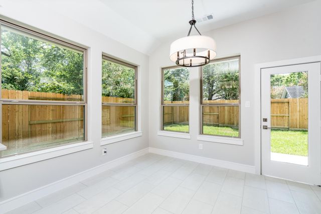 4601 Hummingbird Street, Houston, TX 77035