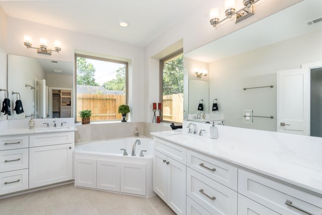 4601 Hummingbird Street, Houston, TX 77035