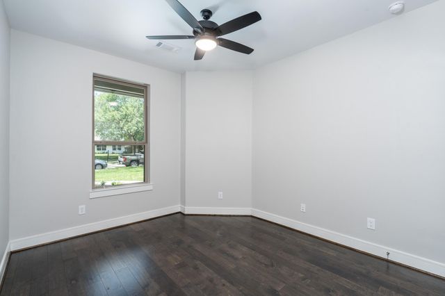 4601 Hummingbird Street, Houston, TX 77035