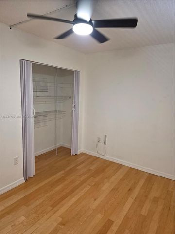 8065 SW 107th Avenue 214, Miami, FL 33173